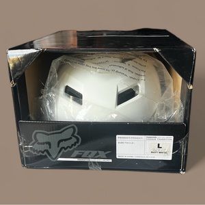 FOX Transition Hard Shell Helmet Matt White Size US 7.25”- 7.5” New in the box